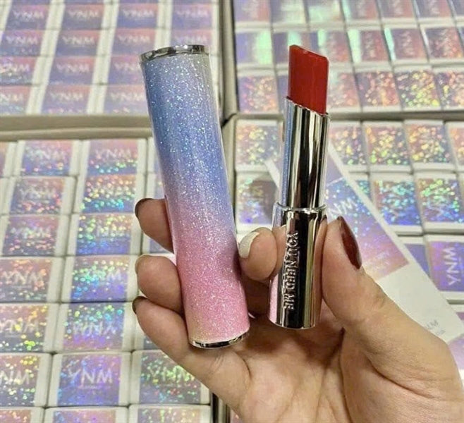 YNM - Son Dưỡng Môi Cầu Vồng YNM - MÀU ĐỎ Unicorn- EXP 20270730